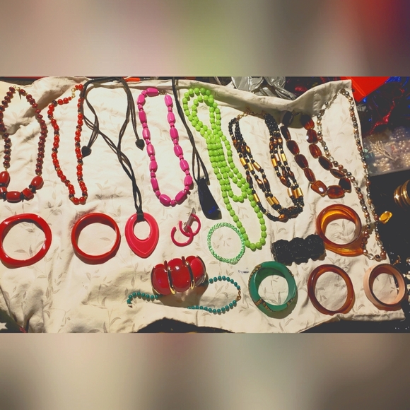 20 Vintage 50s-60s jewelry items - Picture 1 of 8